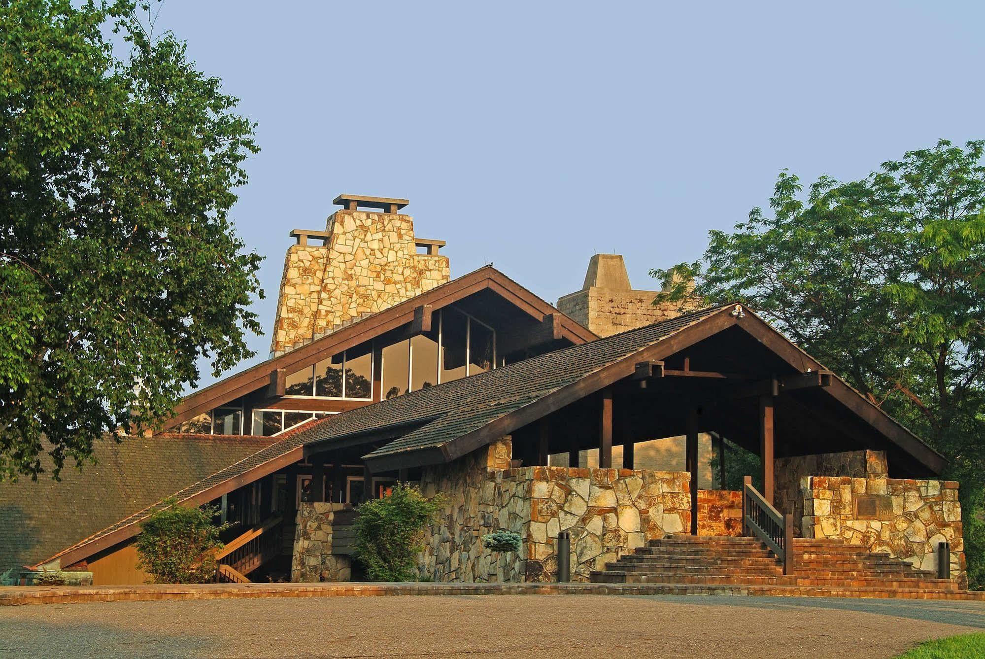 Salt Fork State Park Lodge And Conference Center Cambridge Eksteriør bilde